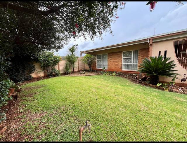 3 BEDROOM HOUSE FOR SALE IN VANDERBIJLPARK CW 1